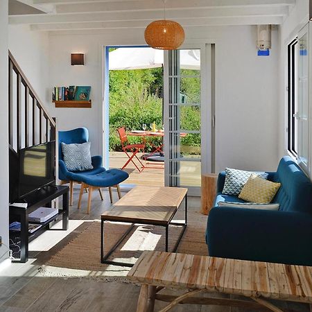 Pretty Breton Holiday Home In A Top Location Plougasnou Bagian luar foto