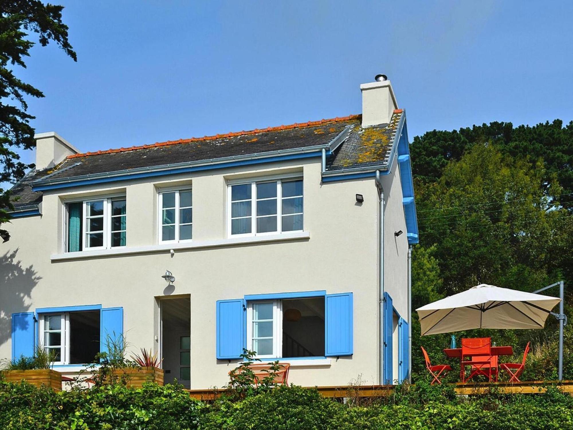 Pretty Breton Holiday Home In A Top Location Plougasnou Bagian luar foto