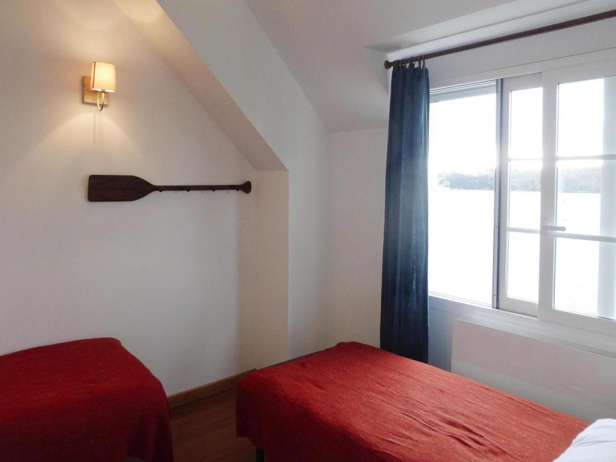 Pretty Breton Holiday Home In A Top Location Plougasnou Bagian luar foto