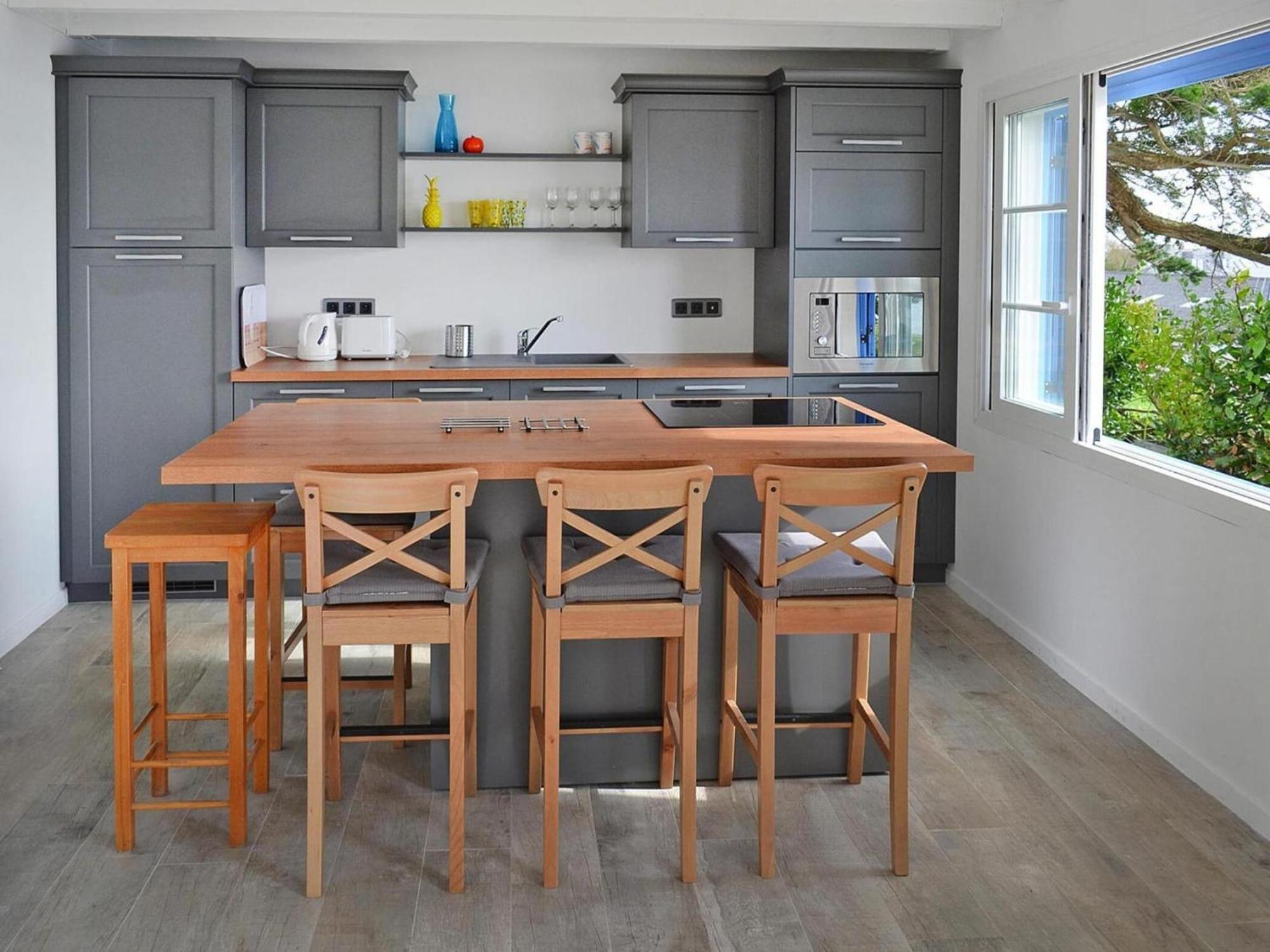Pretty Breton Holiday Home In A Top Location Plougasnou Bagian luar foto