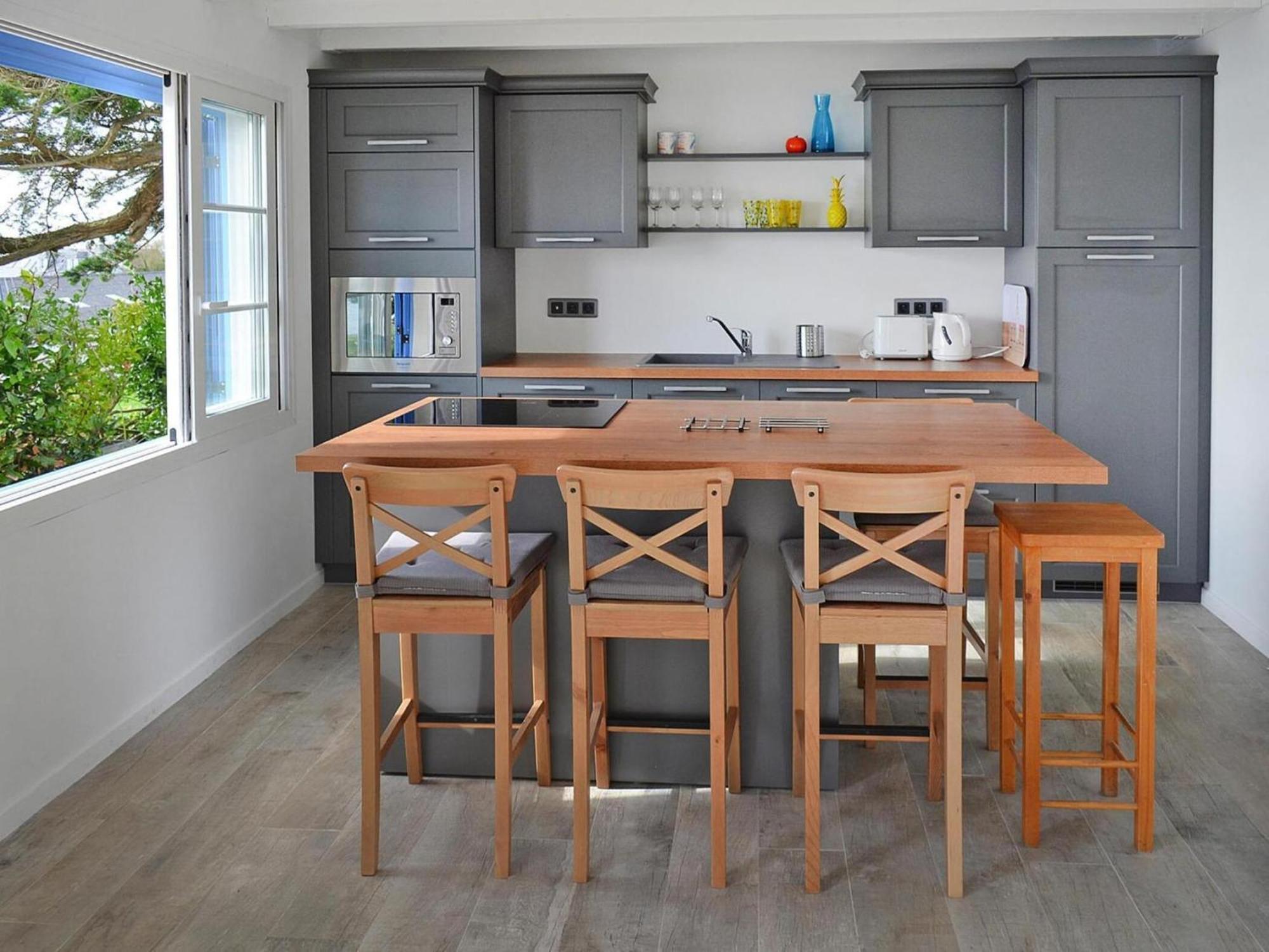 Pretty Breton Holiday Home In A Top Location Plougasnou Bagian luar foto